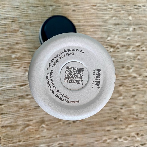 Starbucks Reserve Empire State Travel Mug - Picture 6 of 6